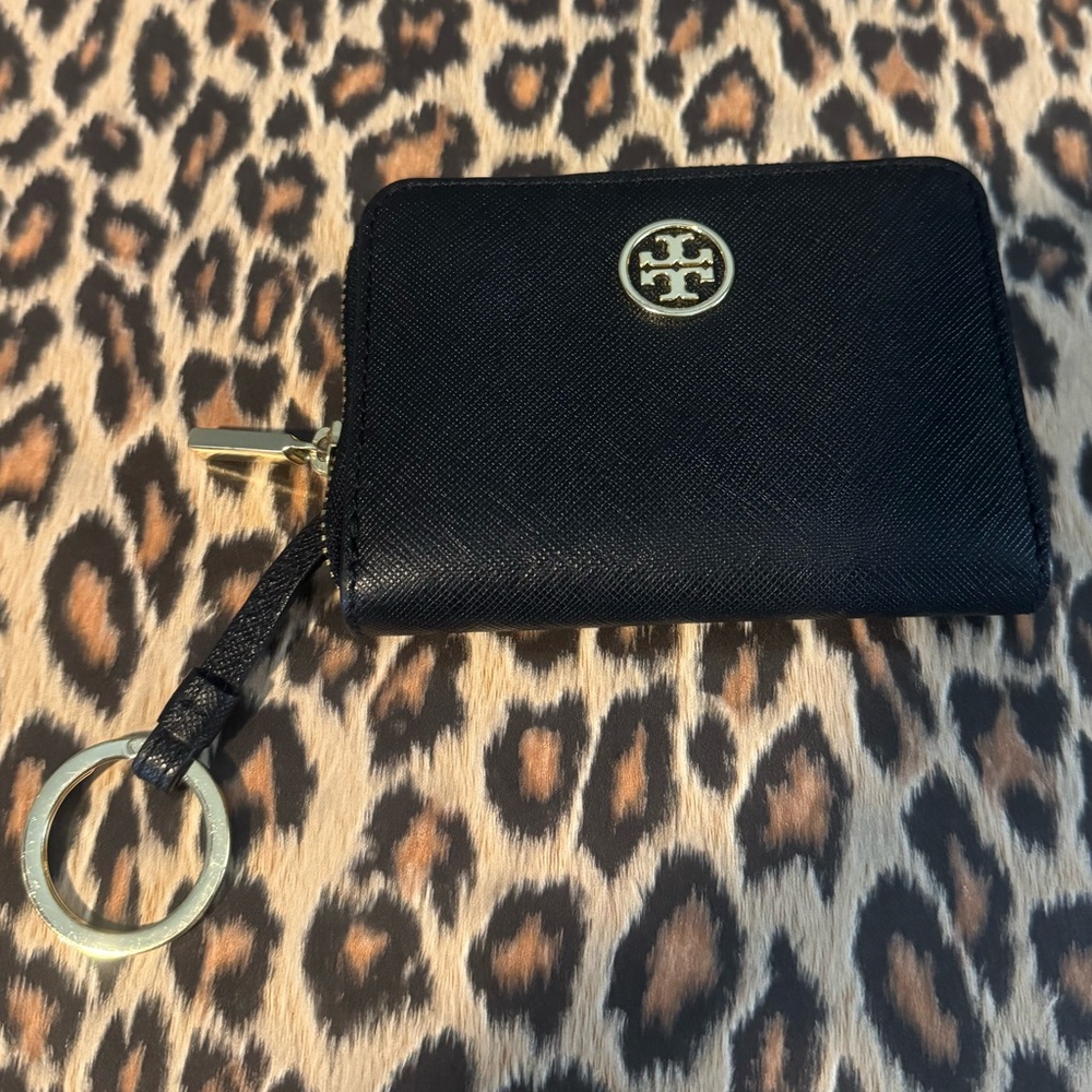 Tory Burch Key Pouch Zip Wallet